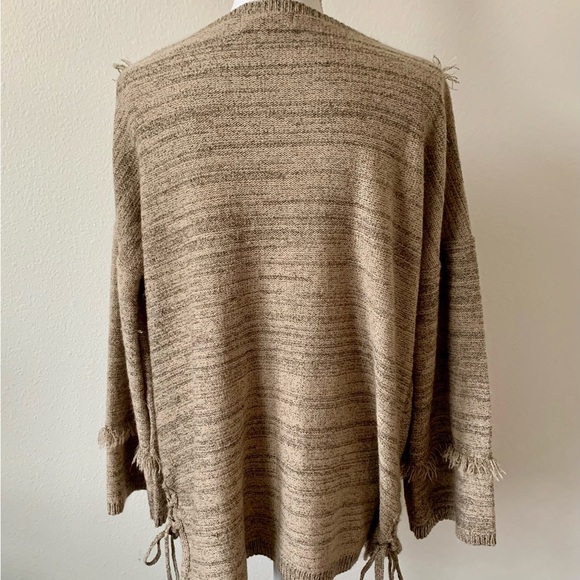 Knox Rose Cozy Tan Sweater with Fringe Details - Picture 4 of 9
